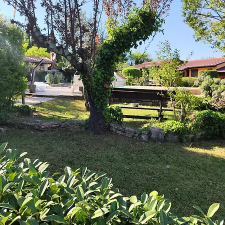 Ferienhaus Poolside Compact Family Sara