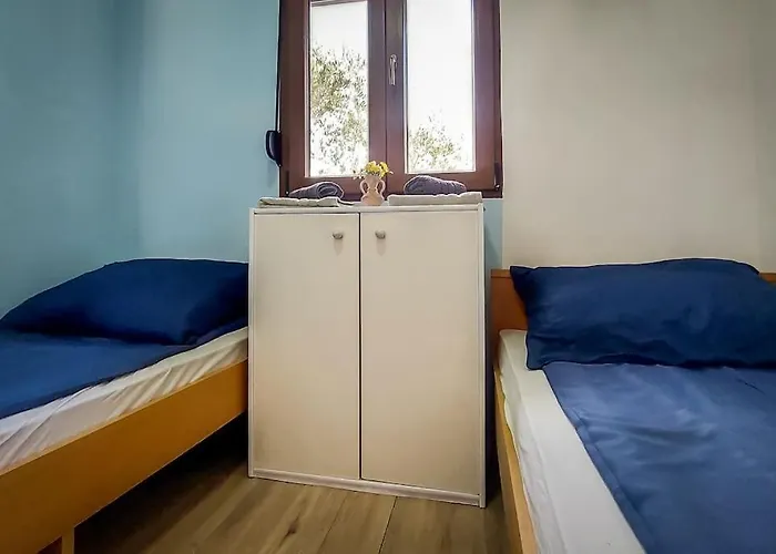 Poolside Compact Family Sara Rovinjsko Selo